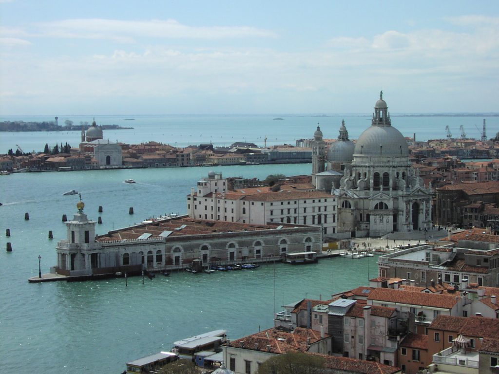 イタリアを囲む４つの海 | Vita ricca（ヴィータ リッカ）